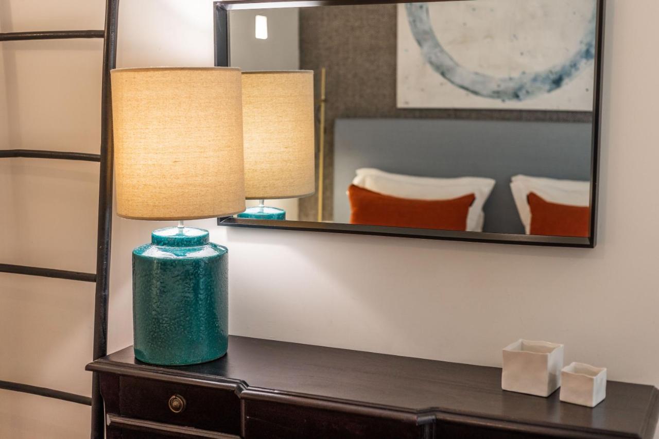 Apartament Chic Tailor Made Flat In Chiado Lizbona Zewnętrze zdjęcie